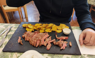 El Jardin De Auri food